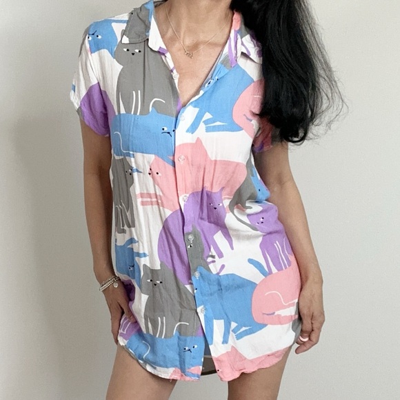 Rayon multicolored cat print top size small - Picture 2 of 4